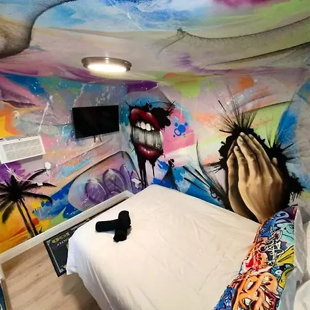 Cozy & Colorful Miami Art Canvas W/Hottub & Murals Exterior photo
